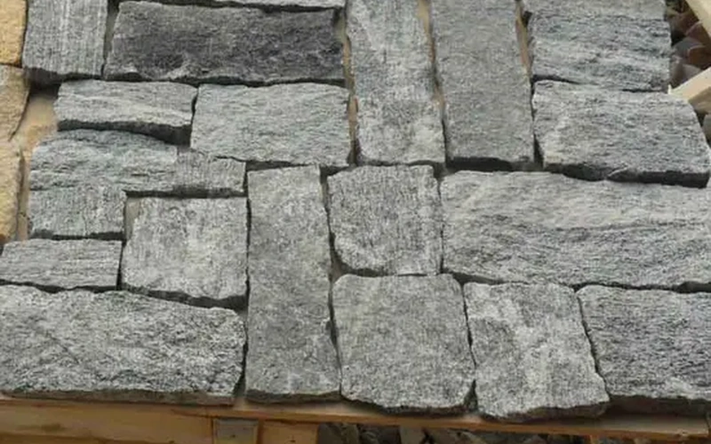 Natural Grey Granite Castle Wall Stone Cladding