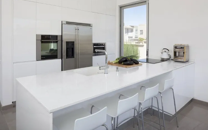 Pure White Quartz Stone Slabs for Countertops