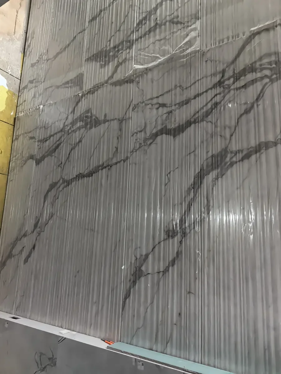 Cream marble feature wall in modern living room